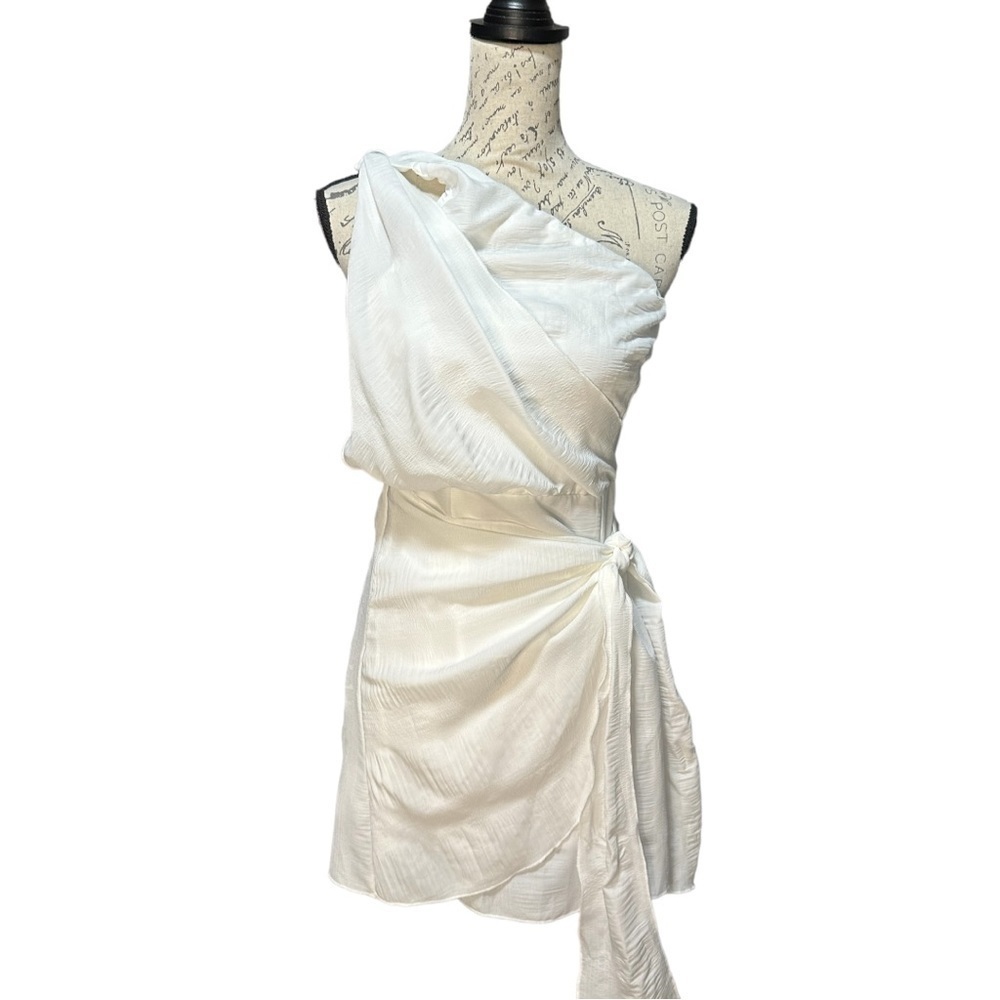 Amellia White One Shoulder Mini Dress Size Small NWT